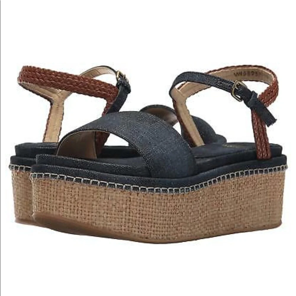 Stuart Weitzman reposhing this